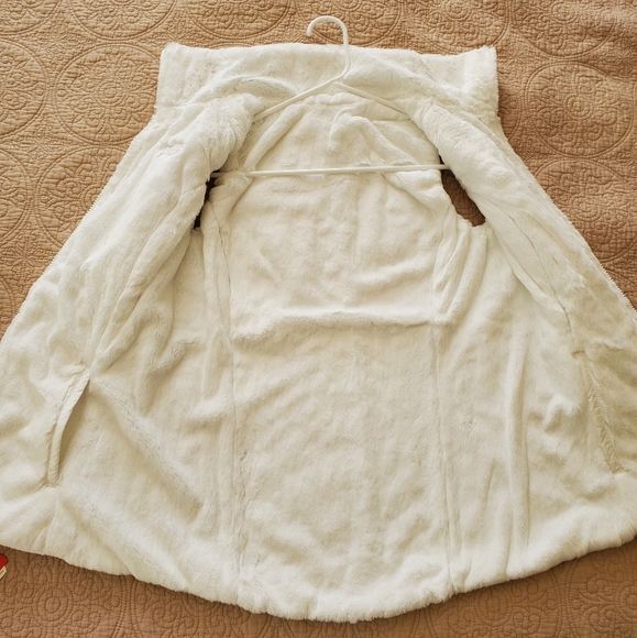 North Face Reversible Vest - Picture 9 of 9